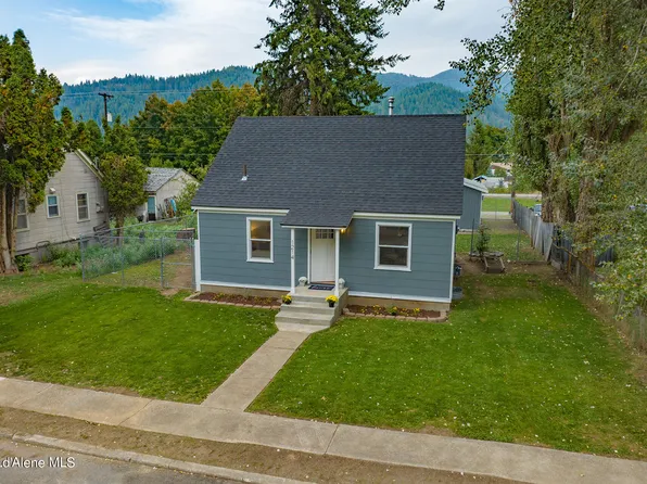 1214 E Larch Ave, Osburn, ID 83849