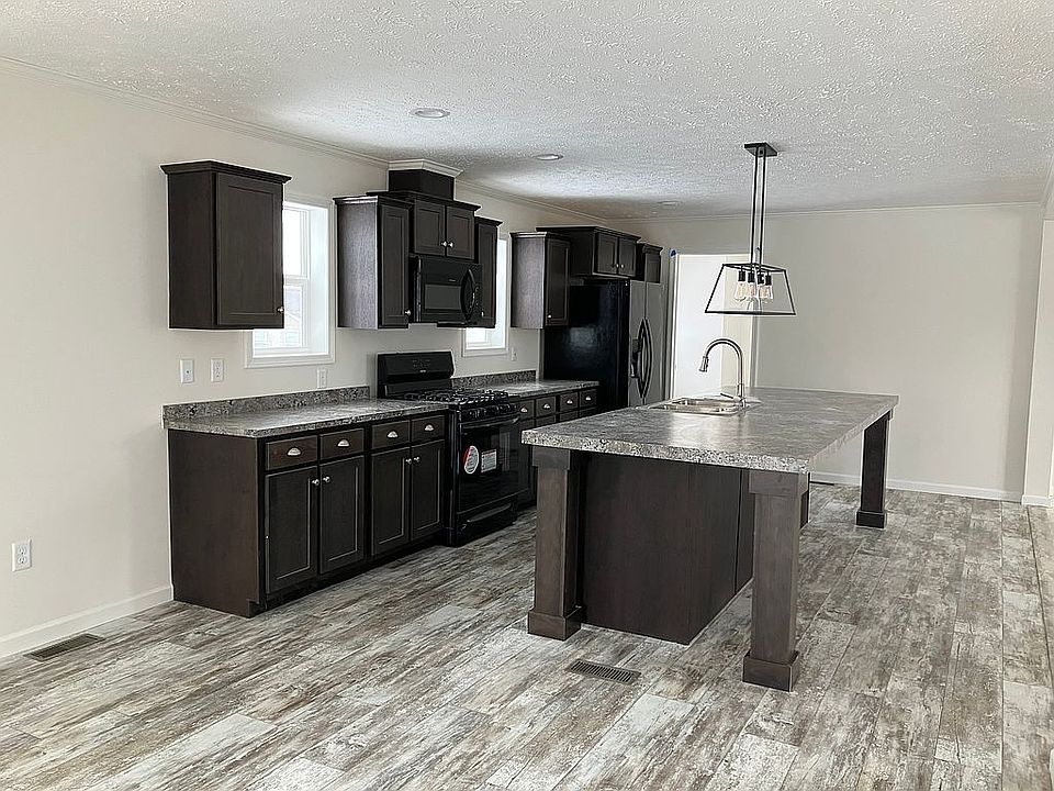 Spacious Open Kitchen