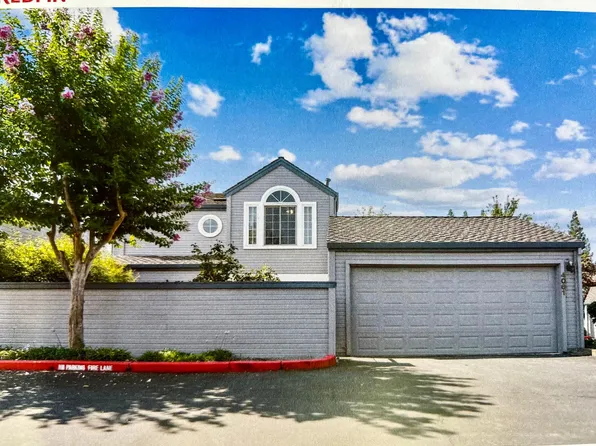 4061 Alex Ln, Carmichael, CA 95608