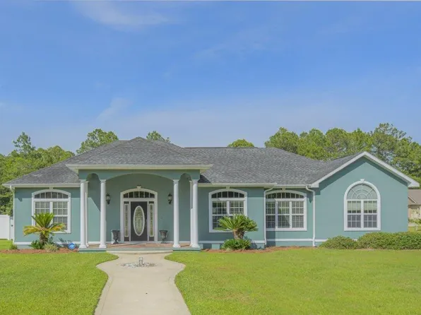477 Deerwood Village Dr, Woodbine, GA 31569
