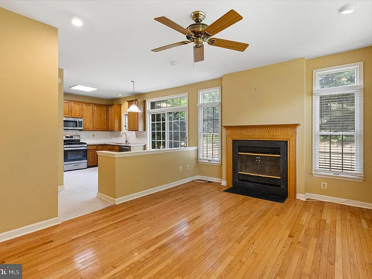 47 Wilkinson Way — Photo 9