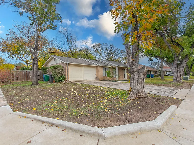 4103 Willow Green Dr — Photo 34