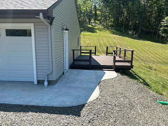 1067 Best Rd — Photo 3
