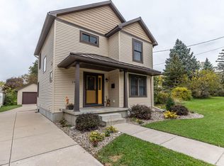 1427 N Jenison Ave, Lansing, MI 48915