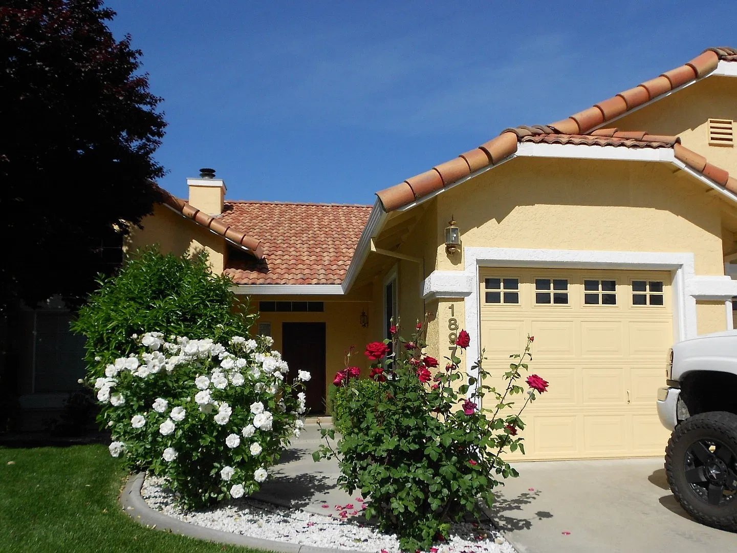 3 bedroom 2 bath house in Yuba City — Photo 1