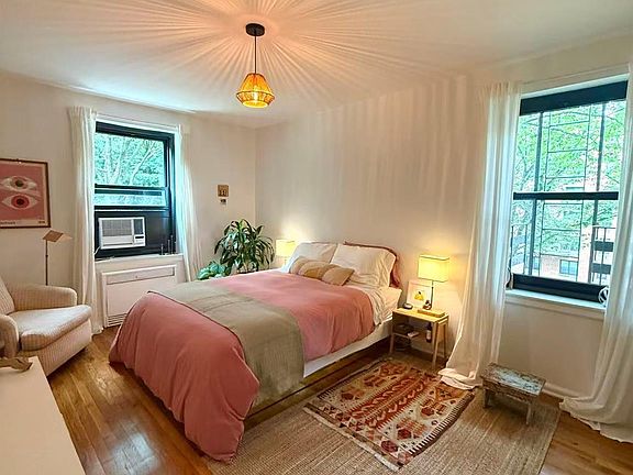 3rd image of 7505 Bell Boulevard #2C