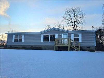 240 Deatherage Rd, Mount Airy, NC, 27030