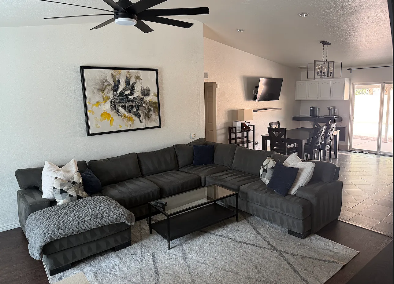 3 bed, 1502 sqft, $2,500 — Photo 2