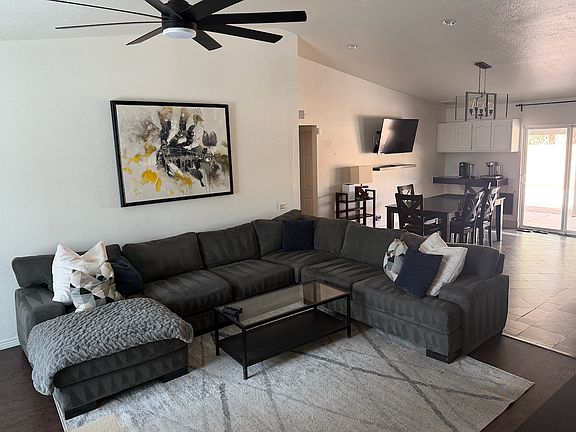 2nd image of 112 E San Pedro Ct