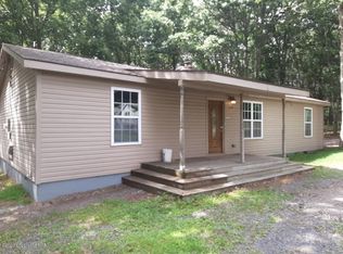 4722 Pine Ridge Dr W, Bushkill, PA 18324