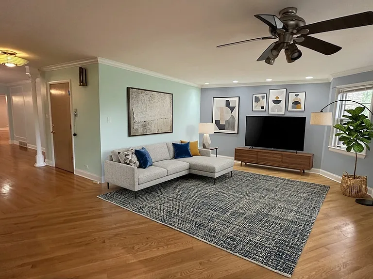 5717 N Saint Louis Ave #2 — Photo 4