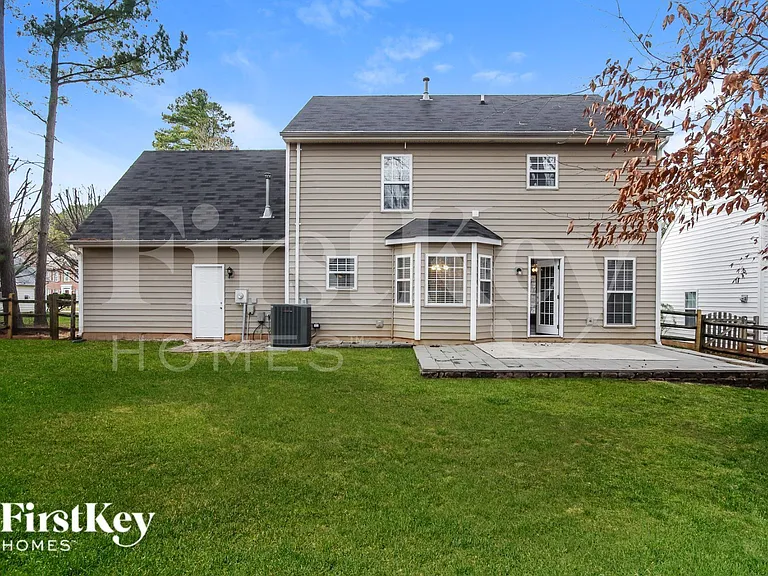 6214 Forest Pond Dr — Photo 15