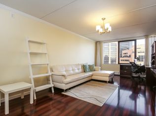 4 Martine Ave APT 904, White Plains, NY 10606