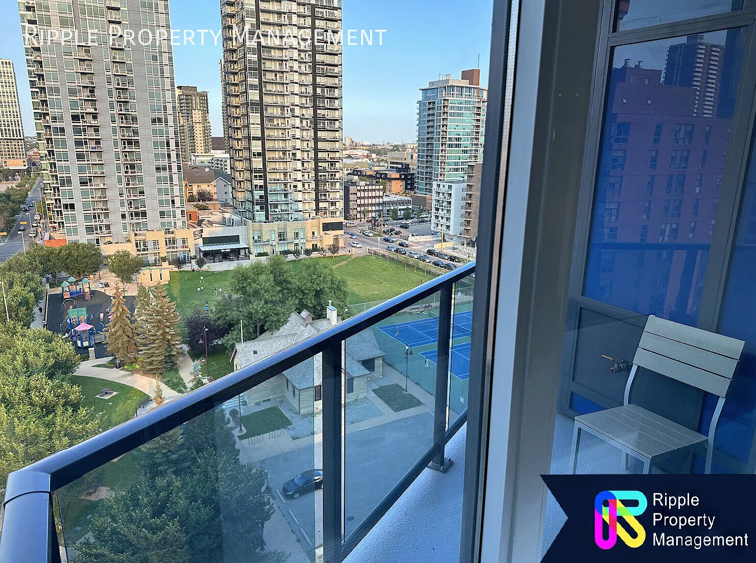 Amazing 2 Beds/ 2 Baths Apartment In The Heart Of Downtown — Photo 2