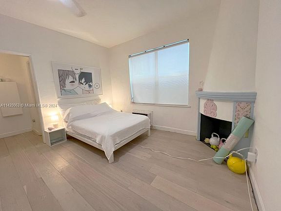 3rd image of 900 Jefferson Ave APT 3