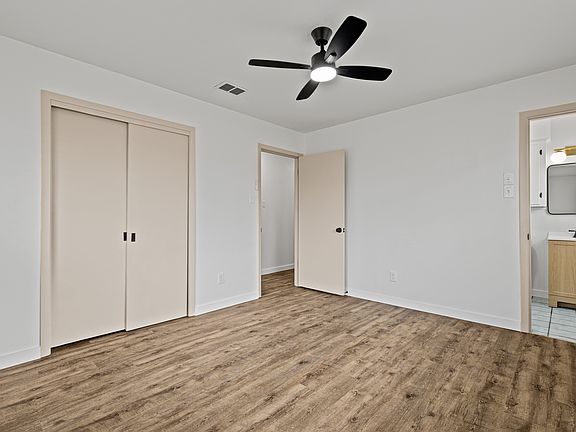3rd image of 302 Erskine Dr