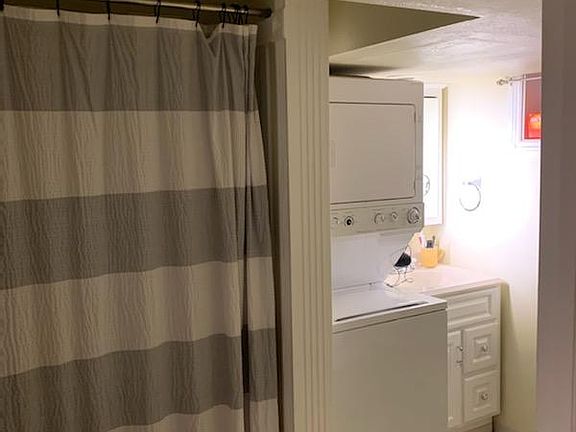 4th image of 1444 Josephine St #C