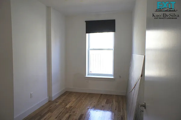 Rented by Exit Realty Landmark | media 6