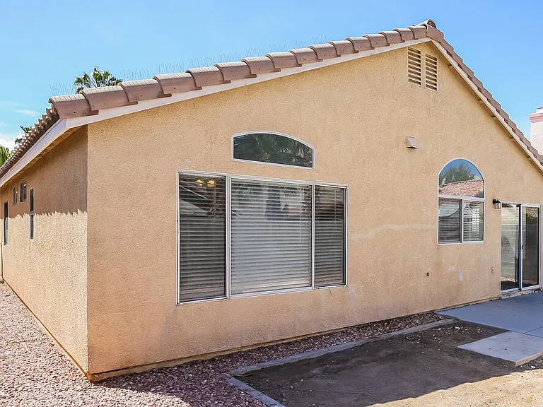 6040 Hidden Rock Dr — Photo 16