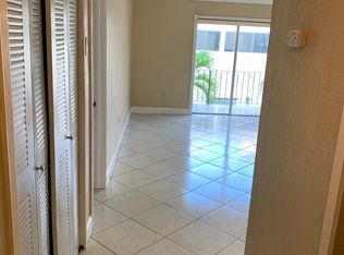 1055 W 77th St APT 309, Hialeah, FL 33014