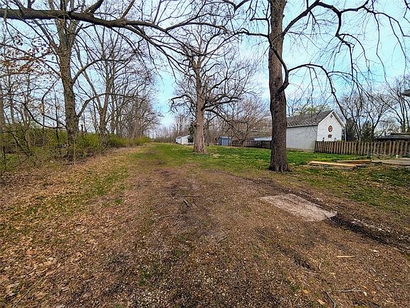 3rd image of 10796 Preble County Line Rd