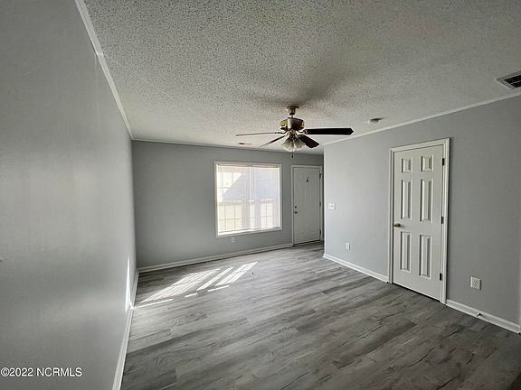 3rd image of 151 Cornerstone Pl