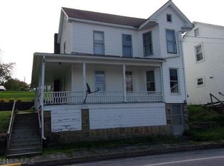 4034 Cortland Dr, New Paris, PA 15554