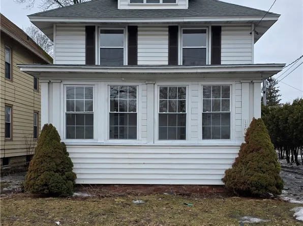1706 Oneida St, Utica, NY 13501