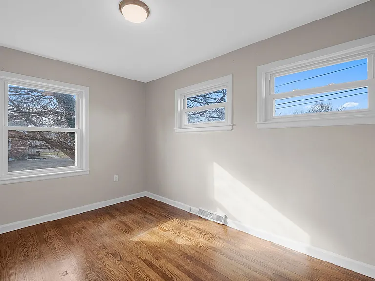 3113 Oaklawn Ave NW — Photo 14