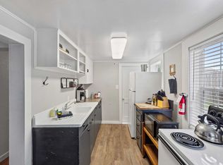 864 S 5th St #6, Coos Bay, OR 97420