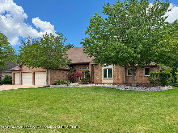 2nd image of 404 W Spring Meadows Ln