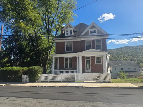 411 Center Ave, Jim Thorpe, PA 18229