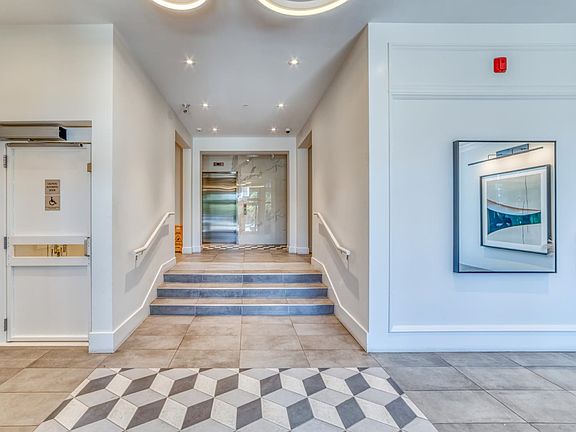 3rd image of 13929 Boulevard 109 #105