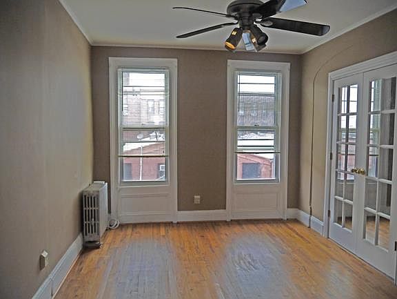 1st image of 132A 8th St #2