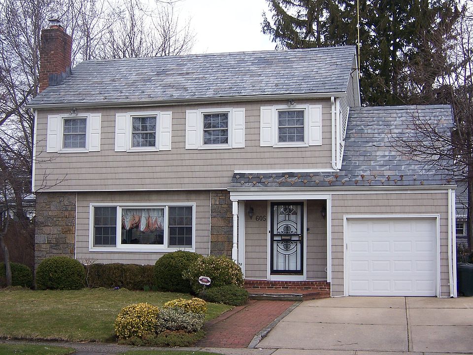 1st image of 605 Lakeview Ave