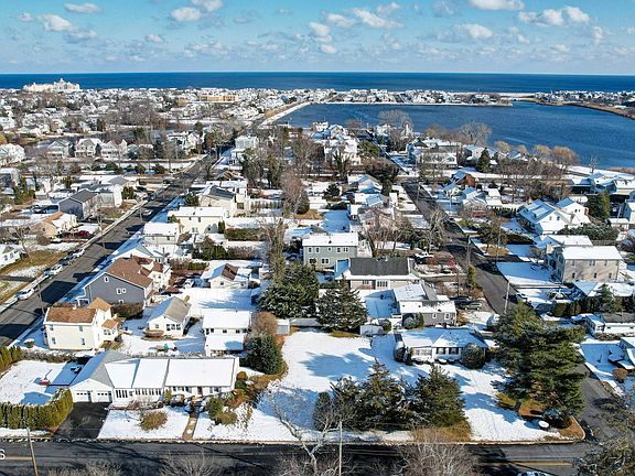 5th image of 570 Central Avenue