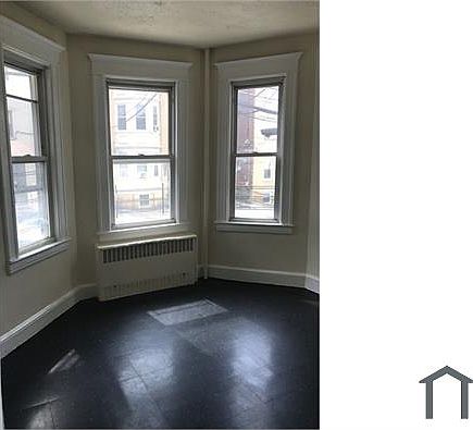 1st image of 41 Cliff St #4