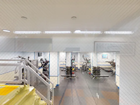 301 East 38th Street image 19 of 25