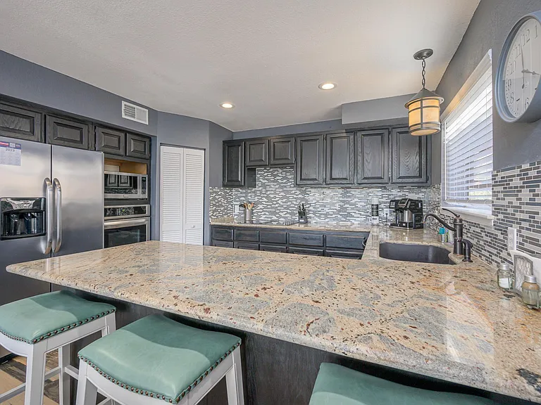 Kitchen counter open bar