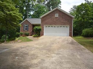 5474 Southern Dr, Villa Rica, GA 30180