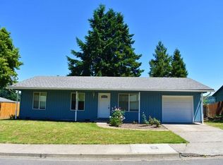 918 S Ct, Cottage Grove, OR 97424