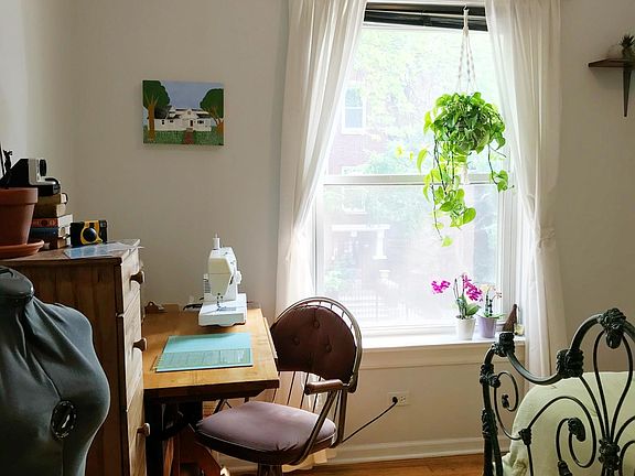 4th image of 1516 W Ardmore Ave #2