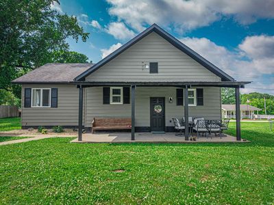 1005 E Porter St, Winslow, IN, 47598