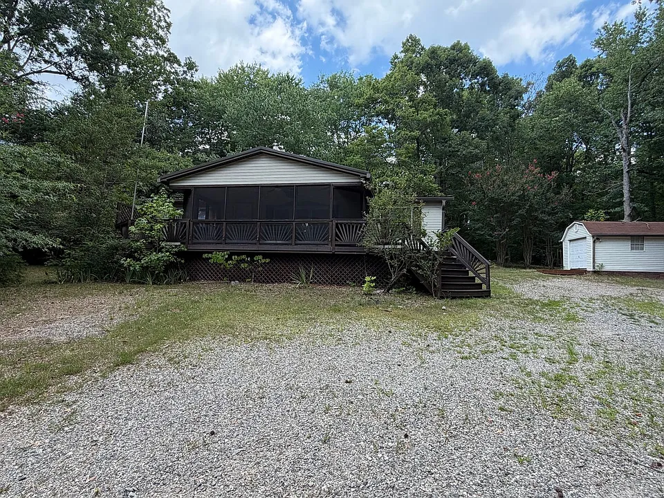 121 Rainwood Dr