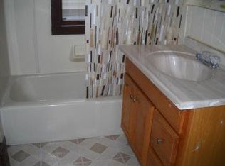 62 Pleasant St, North Andover, MA 01845