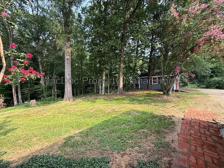 428 Ingleside Dr — Photo 46