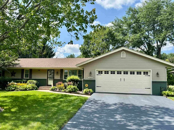 3626 Gnarl Tree Ln, Cherry Valley, IL 61016