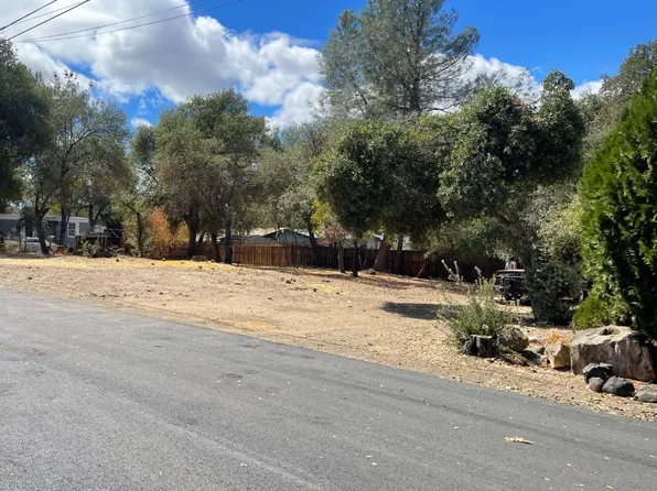 2901 10th St, Clearlake, CA 95422