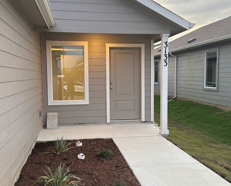 1st image of 3133 Campeiro Ave