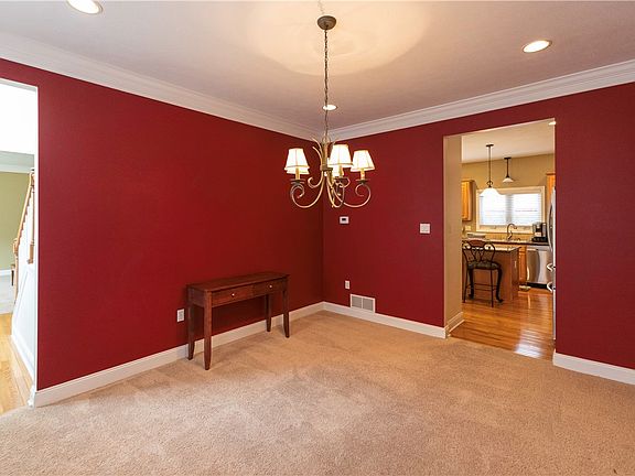 4th image of 1922 Markley Dr